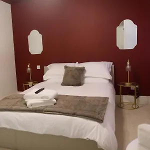 2 Bedroom - The Ruby Cheltenham
